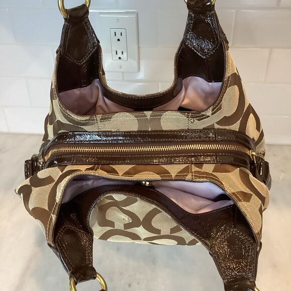 Coach Madison Maggie Mia Optic beige Canvas C Logo Hobo - Picture 11 of 13